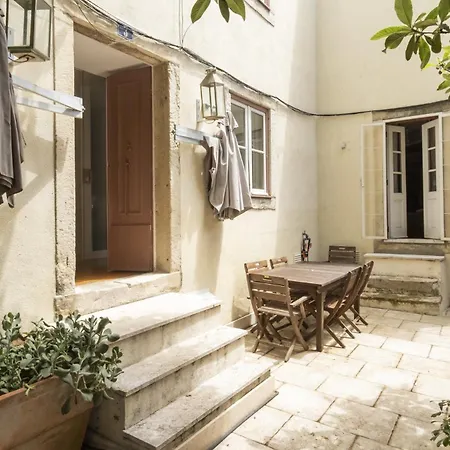 Appartement With Terrace In Downtown - Ttl279